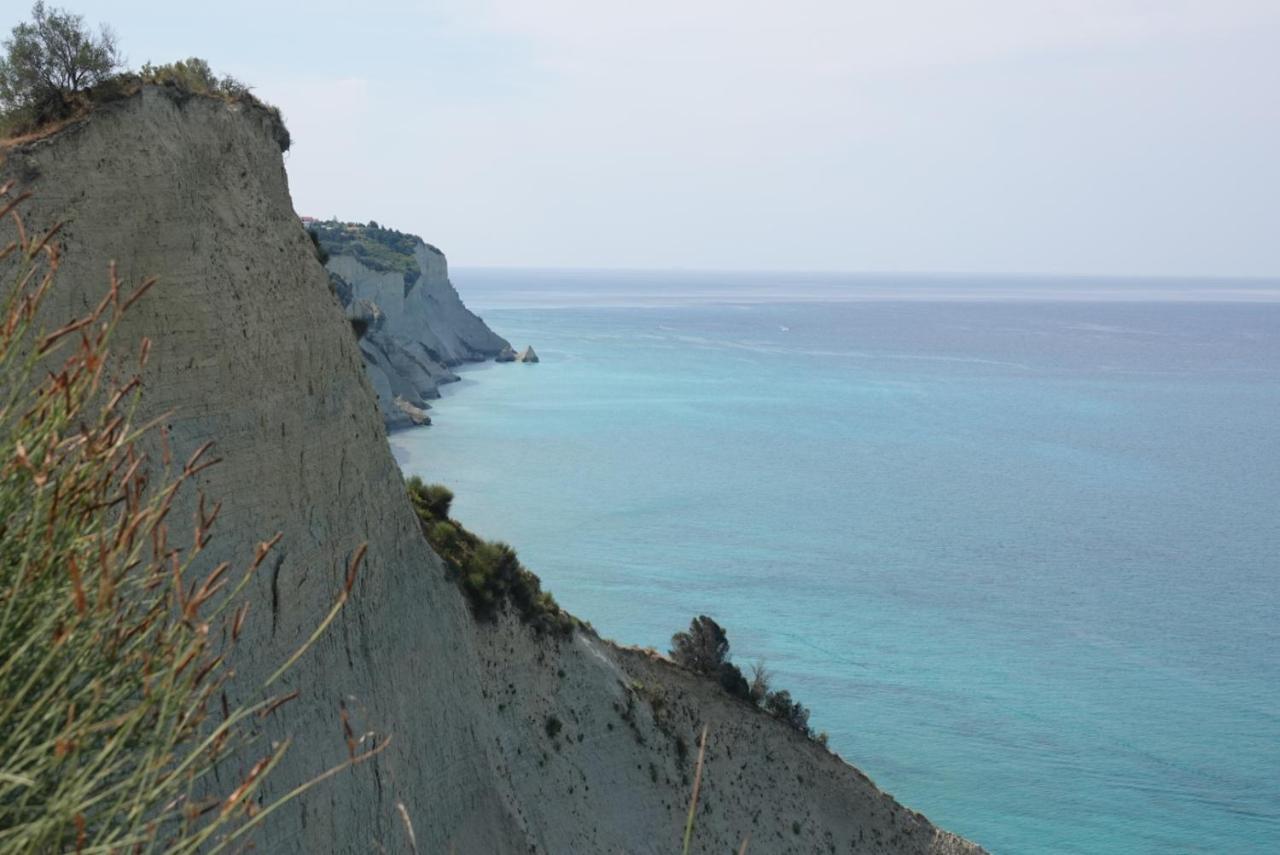 Apartment Kapases Studios & Peroulades (Corfu)