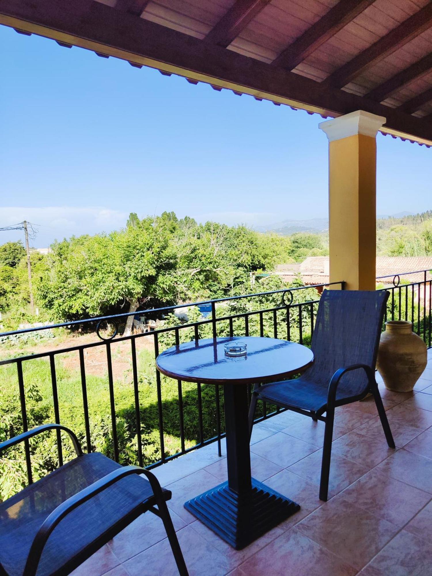 Kapases Studios & * Peroulades (Corfu)