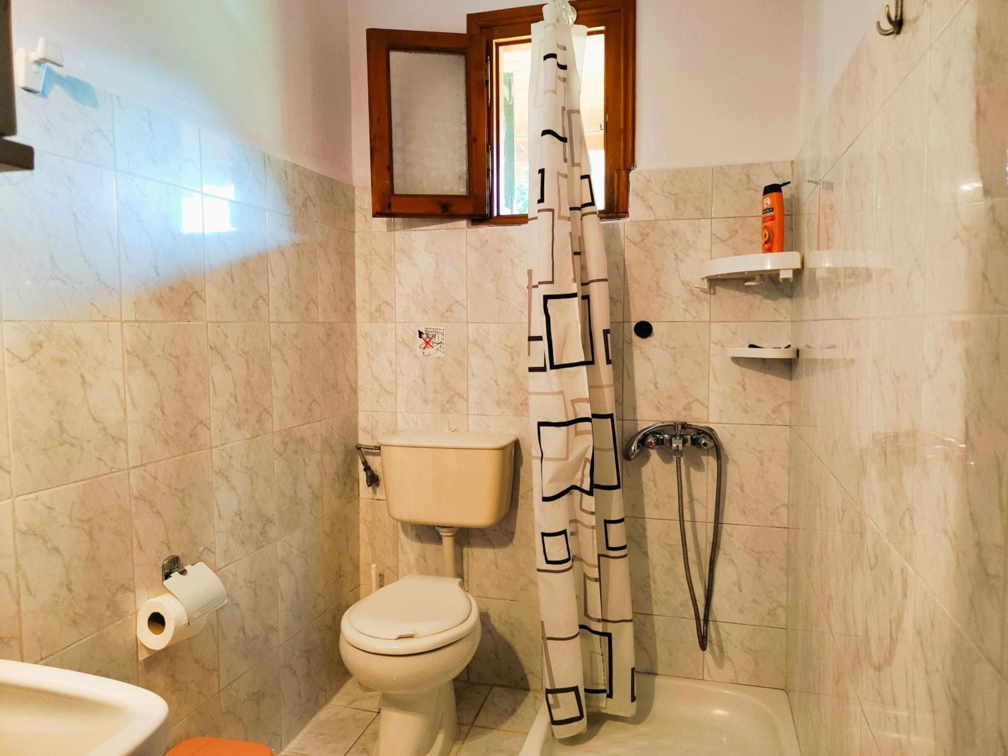 Apartment Kapases Studios & Peroulades (Corfu)