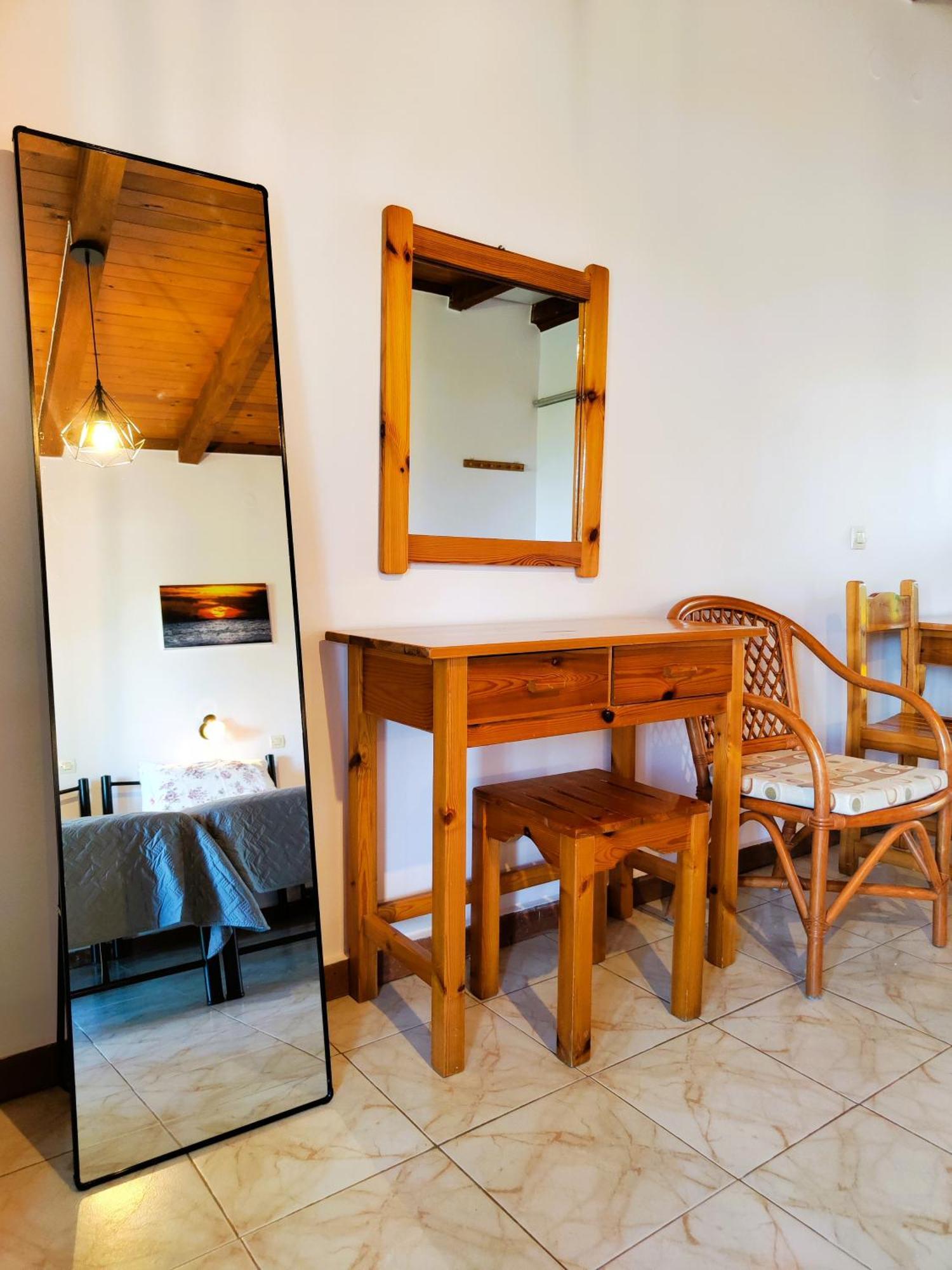 Kapases Studios & Apartment